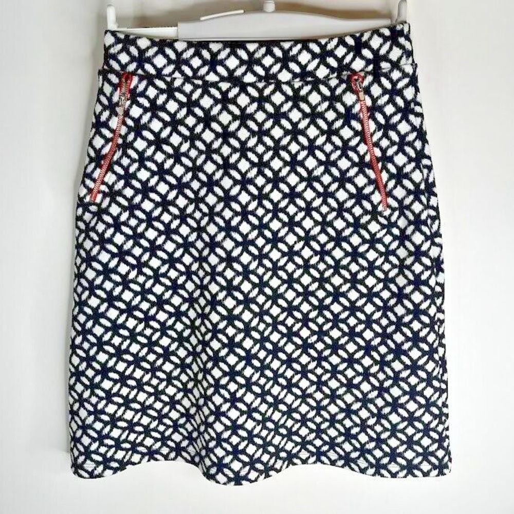 LE LIS Women's Sm Stretchy fun black white red geo tribal mini